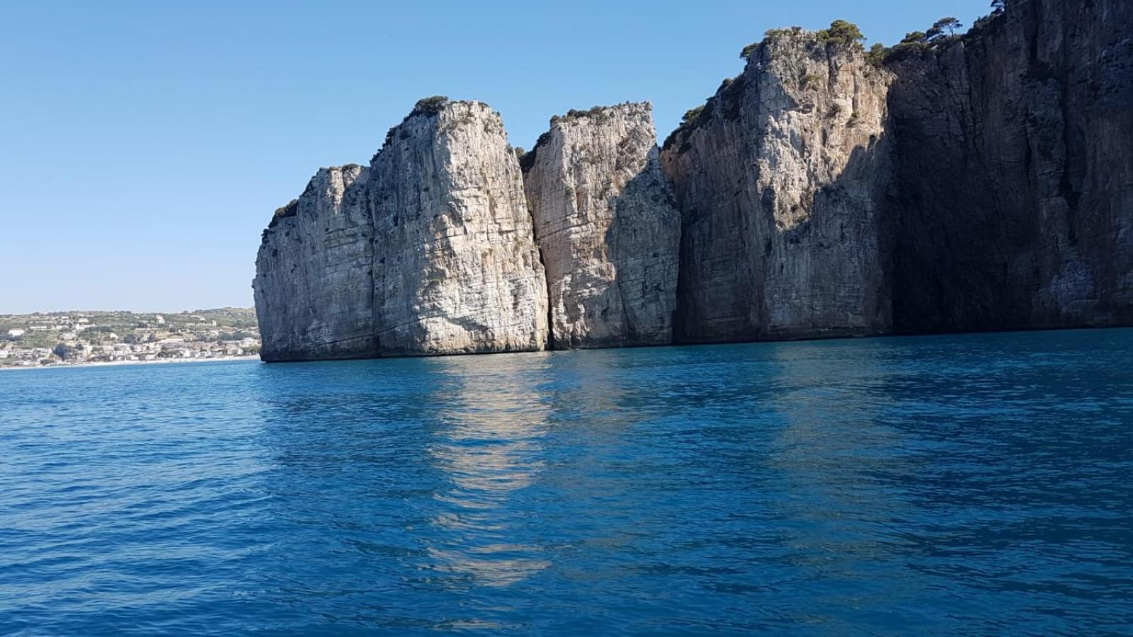 Oltre Il Mare Guest House Gaeta Bagian luar foto