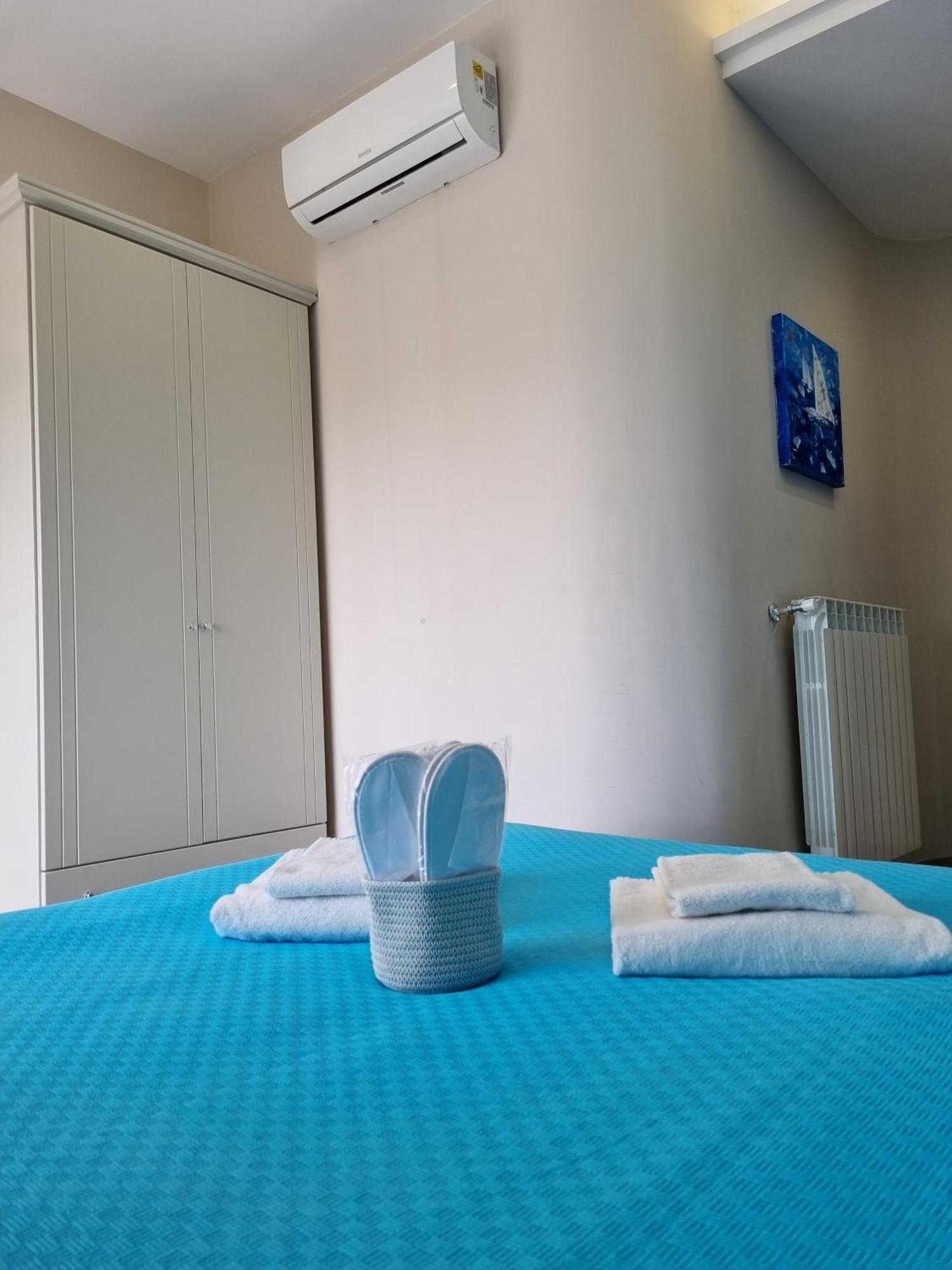 Oltre Il Mare Guest House Gaeta Bagian luar foto