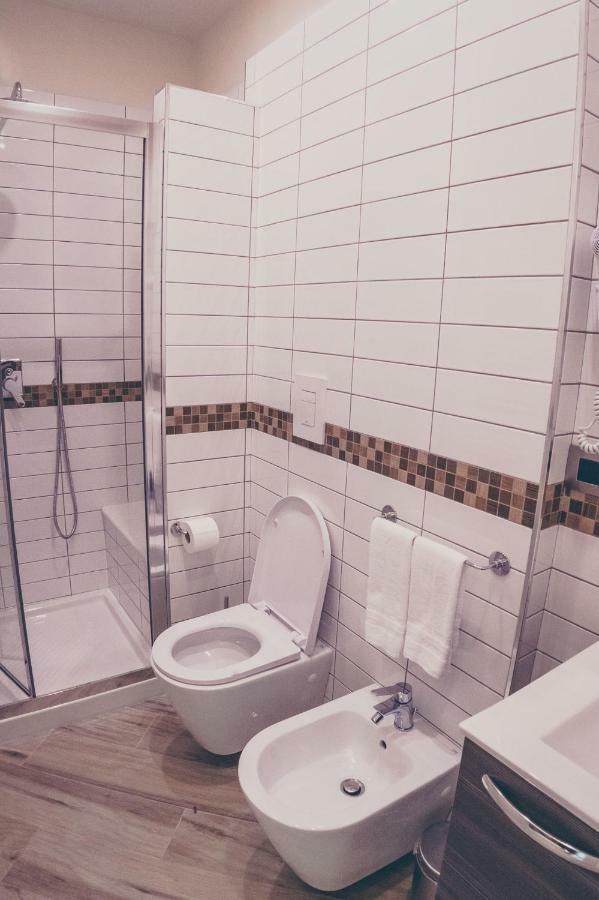 Oltre Il Mare Guest House Gaeta Bagian luar foto