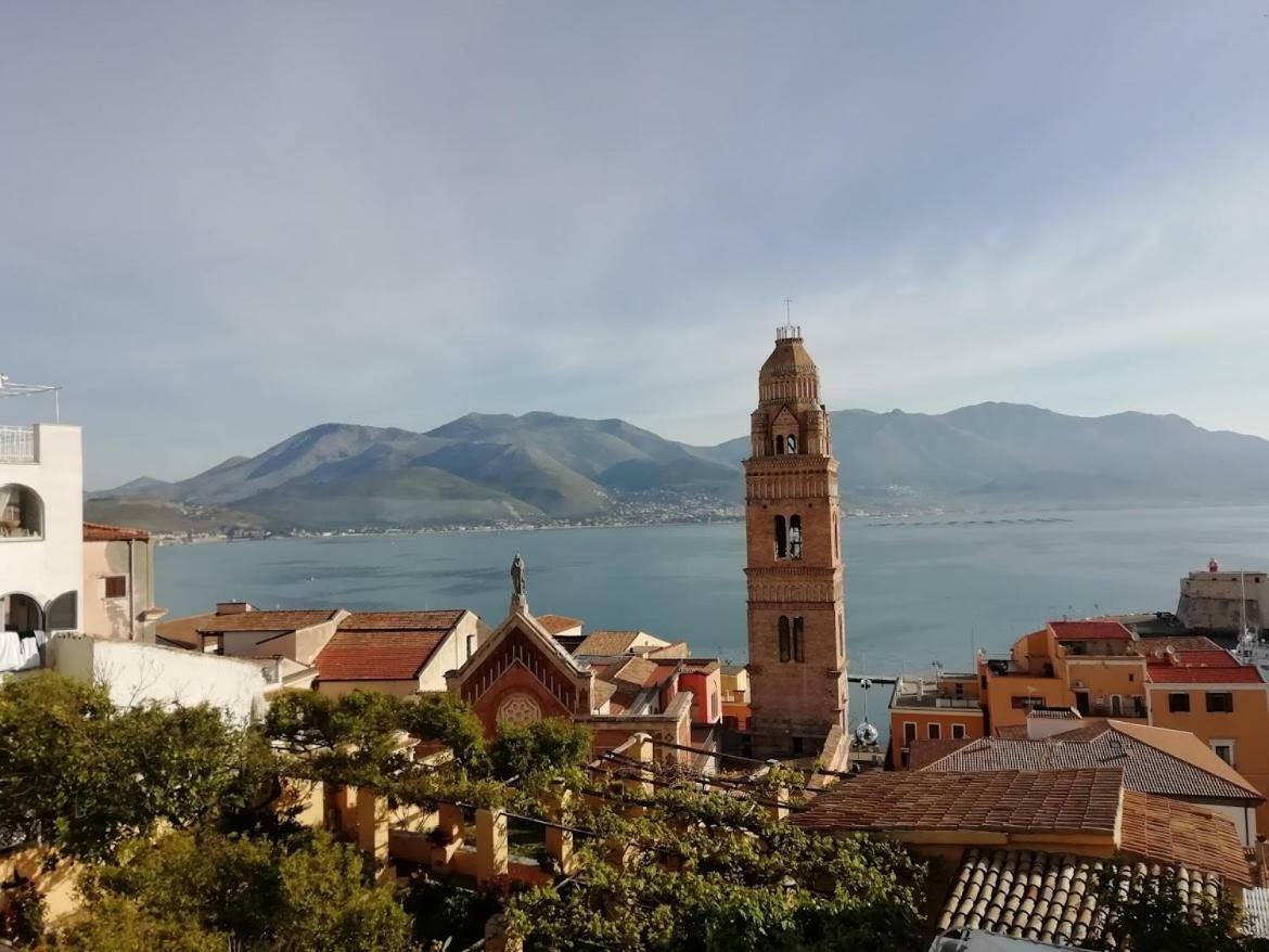 Oltre Il Mare Guest House Gaeta Bagian luar foto