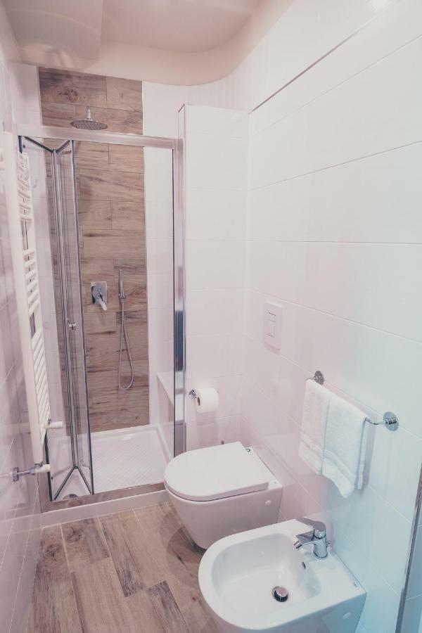 Oltre Il Mare Guest House Gaeta Bagian luar foto